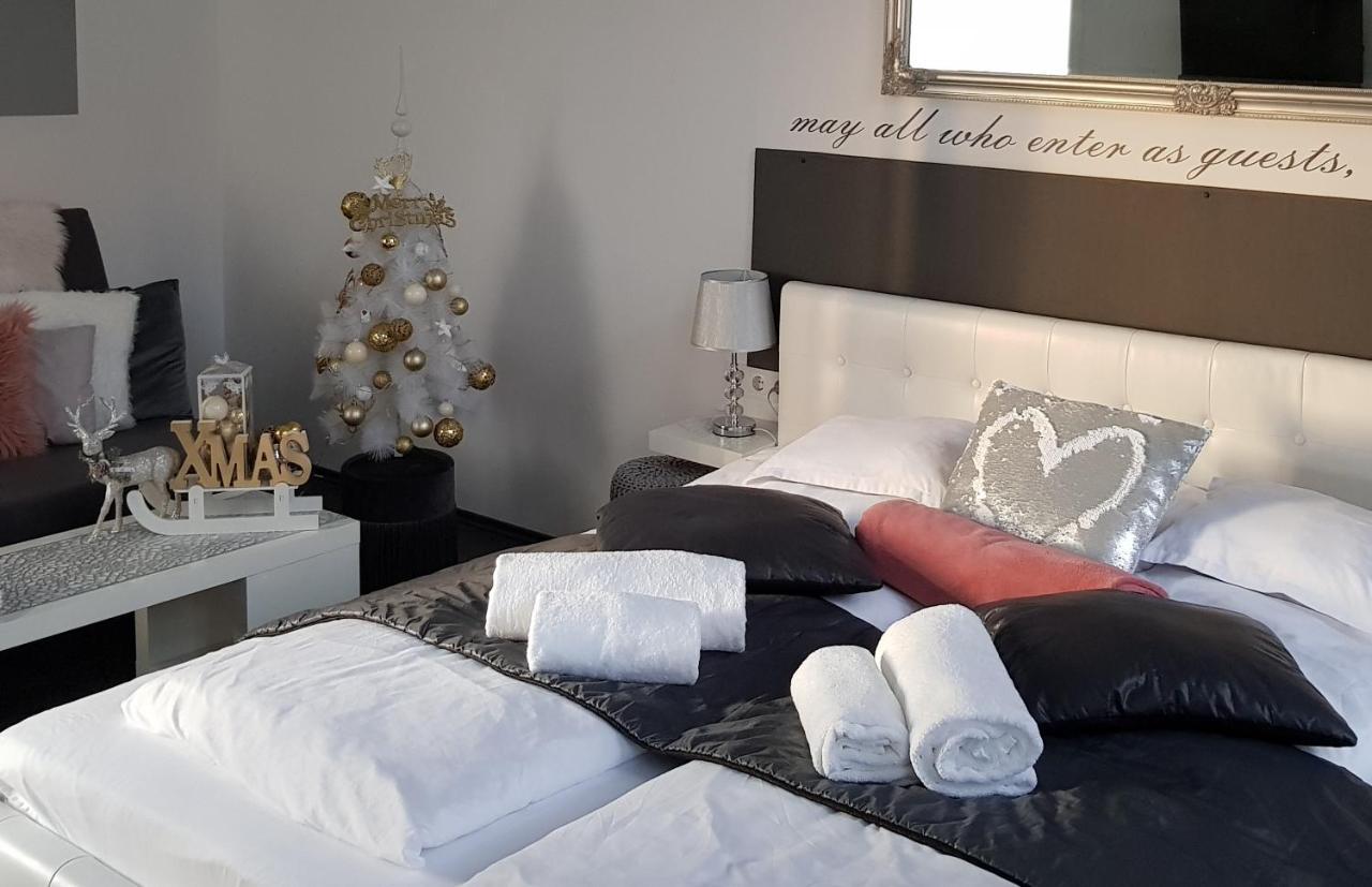 Modern Flat In City Center ブダペスト エクステリア 写真