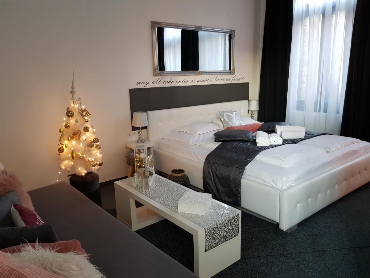 Modern Flat In City Center ブダペスト エクステリア 写真