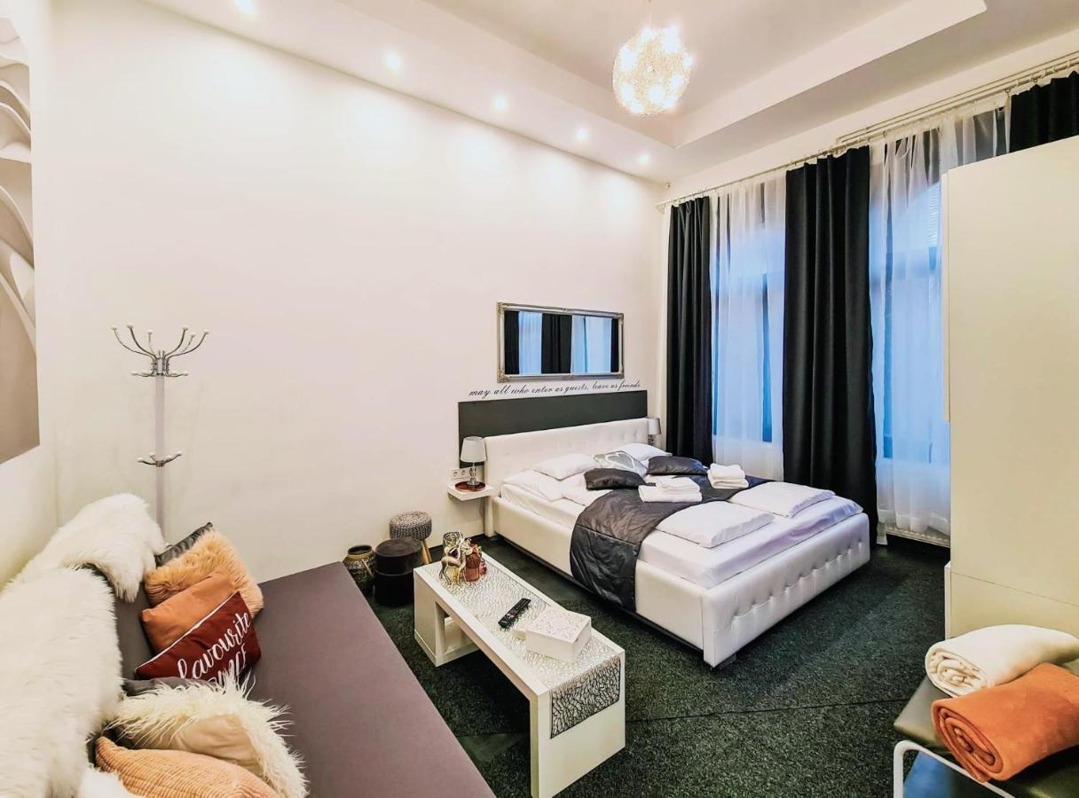Modern Flat In City Center ブダペスト エクステリア 写真